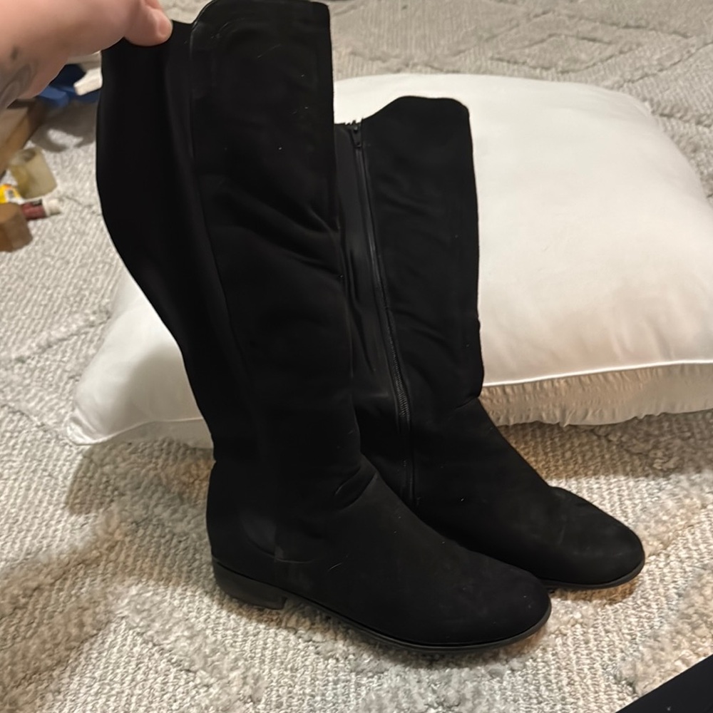 Women's Black Knee-High Boots